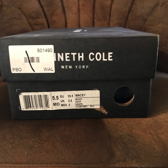 NIB Kenneth Cole Macey Black Round Toe Heels 5.5 - Picture 14 of 14